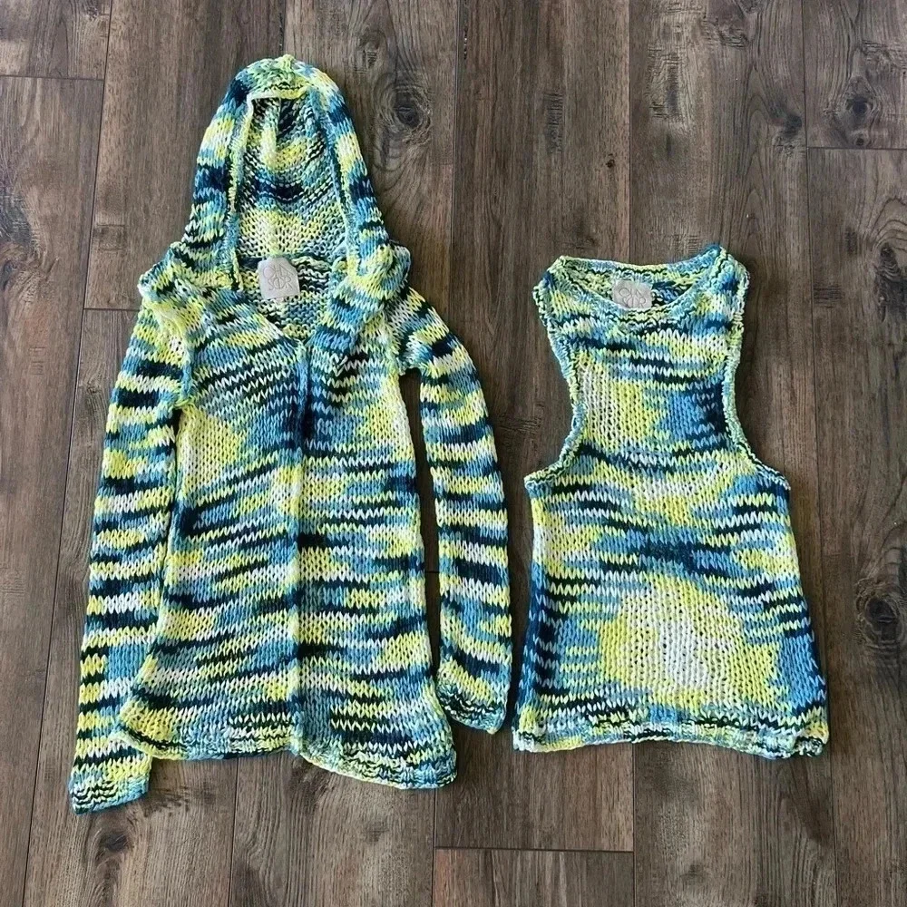 NWOT Chaser Long Sleeve Knit Bohemian Cardigan & Tank Set Blue/yellow Size M
